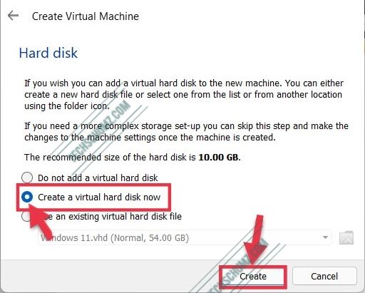 Créez un disque dur virtuel et cliquez sur Créer pour commencer à créer une machine virtuelle pour Linux Mint sous Windows 11