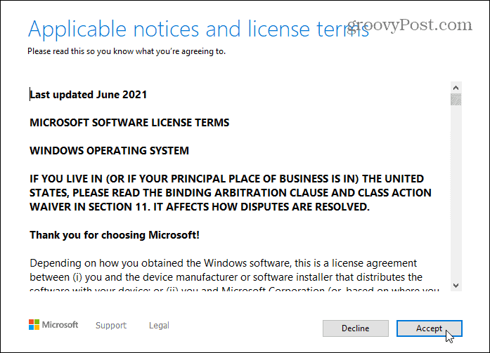 12 Accepter l'installation du CLUF de Windows 11