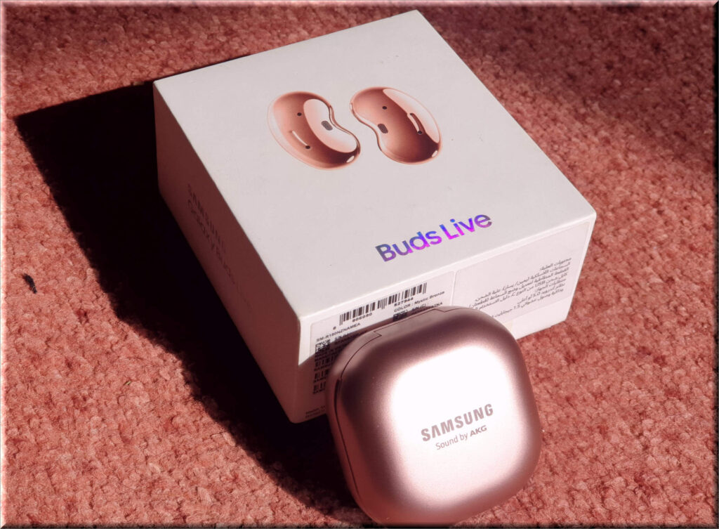 Comment Vérifier le Numéro de Série et Modèle de vos Galaxy Buds (3 Méthodes)