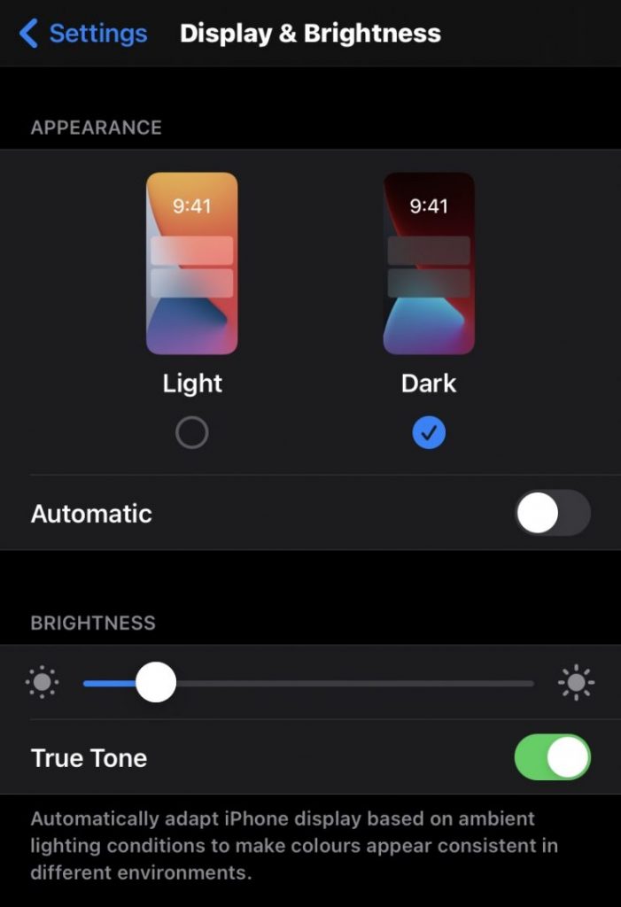 Activer le mode sombre de Safari sur iPhone