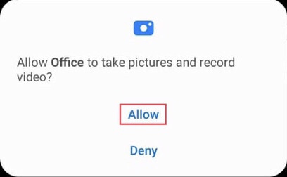 Pour autoriser l'accès à l'application pour prendre des photos et enregistrer des vidéos, appuyez sur l'option 