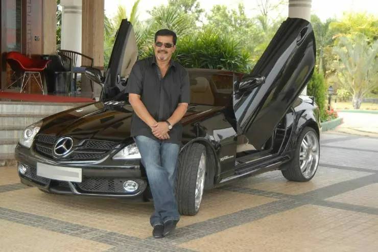 Le milliardaire de la pègre Don Muthappa Rai et ses voitures exotiques chères : Toyota Land Cruiser à Land Rover Range Rover