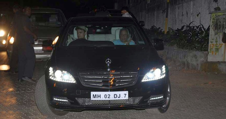 Collection de voitures de l'acteur et superstar Lal Singh Chadha Aamir Khan : Toyota Vellfire à Bentley Continental