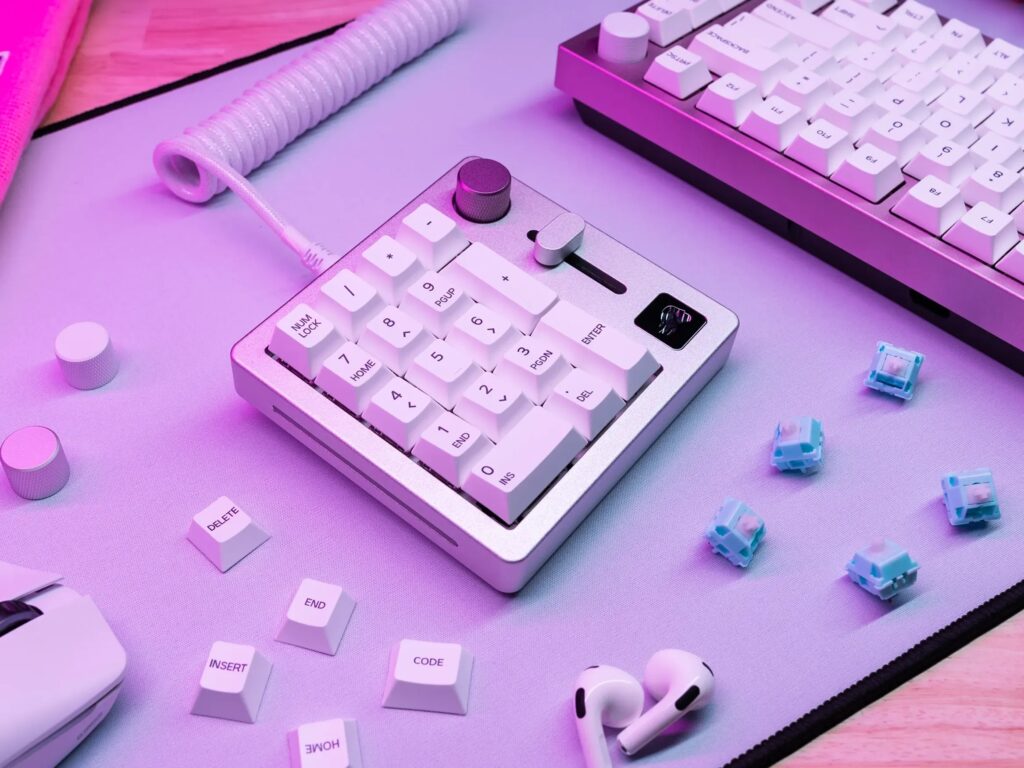 GMMK Numpad by Glorious: The Ultimate Customizable Mechanical Pad