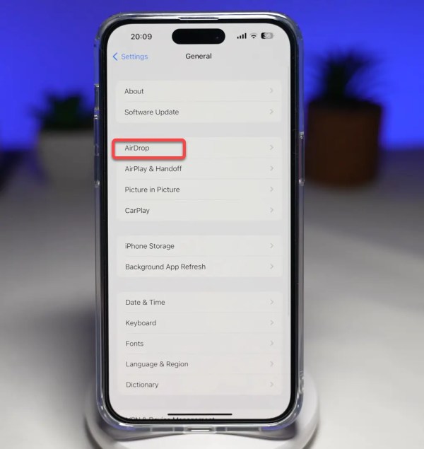 Comment activer AirDrop pour tout le monde pendant 10 minutes : iPhone [iOS 16.2]